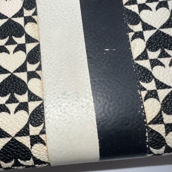 Kate Spade New York Neda Penn Place zip-around continental wallet. - Picture 4 of 9